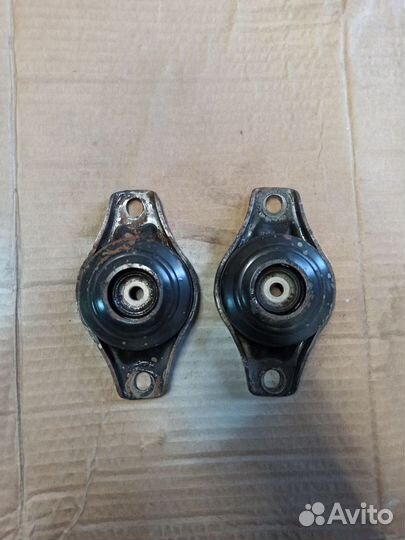 Опоры заднего амортизатора Ford Mondeo 4