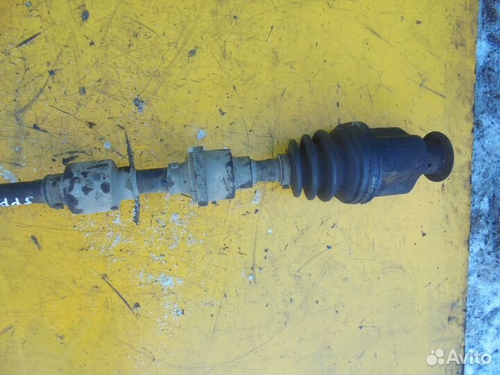 Привод правый Mitsubishi Space Star,Carisma