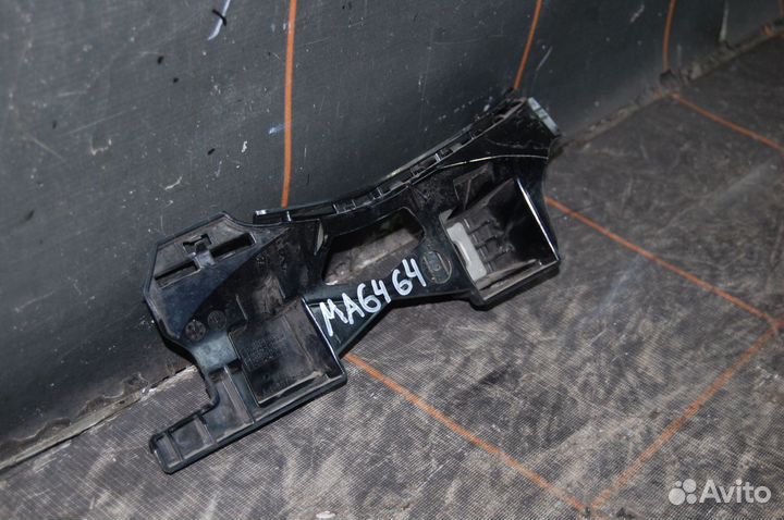 Кронштейн бампера заднего правый - Mercedes W213