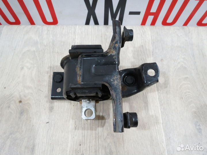 Опора кпп задняя Volkswagen Polo