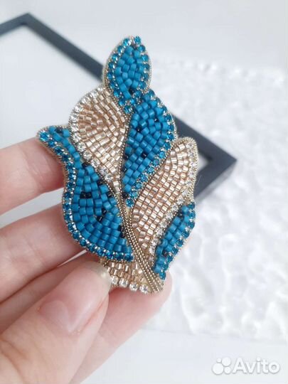 Брошь ручной работы