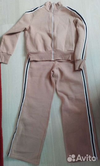 Спортивный костюм женский новый