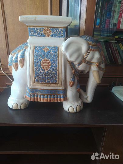 Статуэтка слон