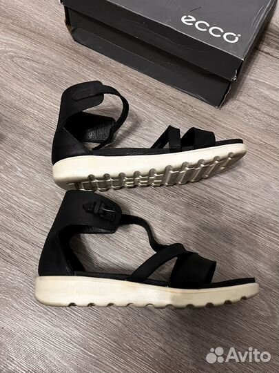 Босоножки ecco 39