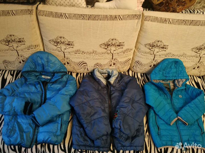 Курточки и пуховички на мальчика128см,134см,4 шт