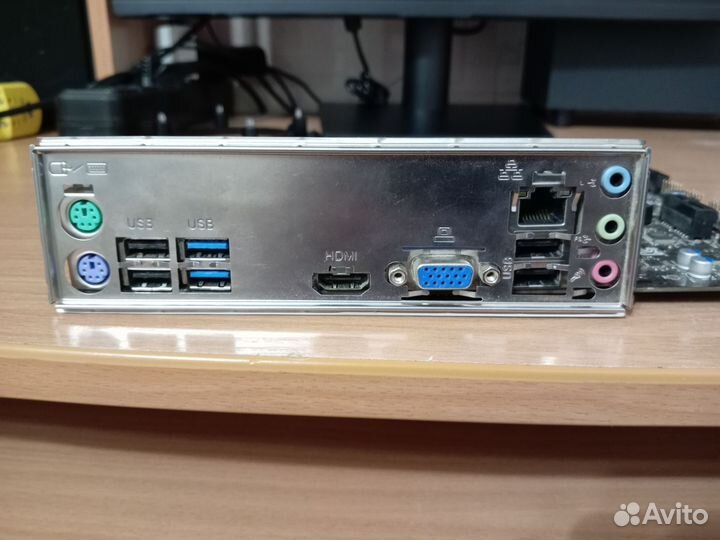 Материнская плата