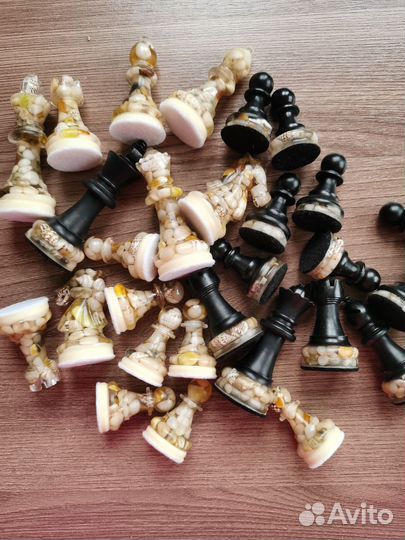 Шахматные фигуры ручной работы