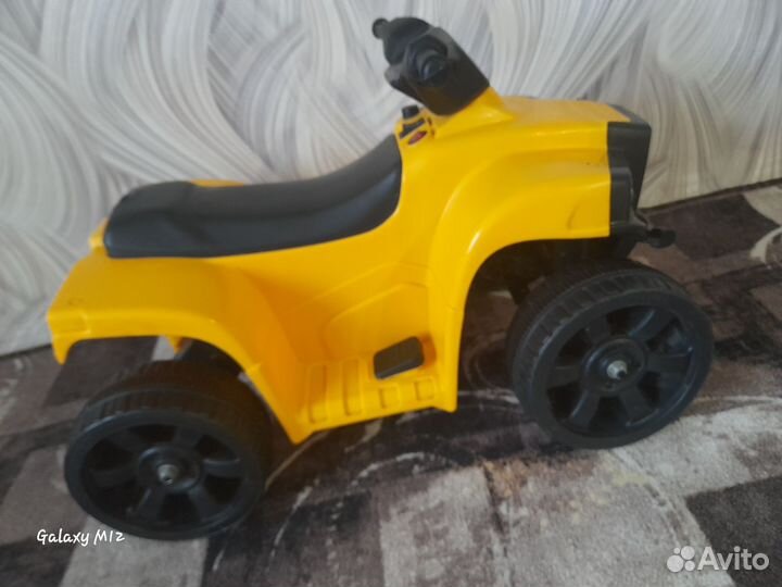 Детский квадроцикл на аккумуляторе