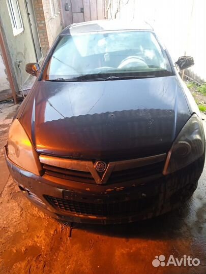 Opel Astra 1.6 AT, 2008, 300 000 км