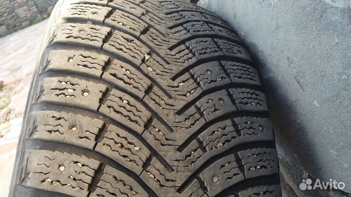 Michelin Agilis X-Ice North 215/50 R17 95T