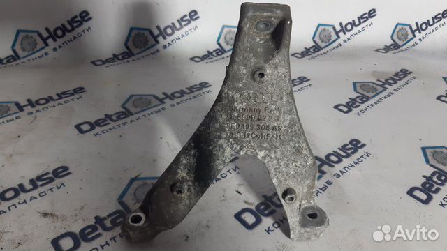 Опора кронштейн двигателя Audi A4 B6 2.0 ALT 2002