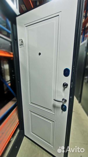 Дверь входная металлическая