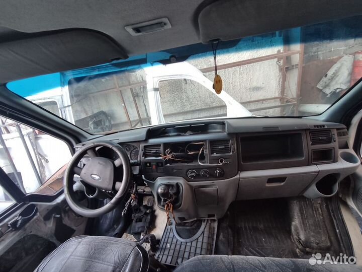 Торпедо и запчасти салона Форд Транзит 06-14