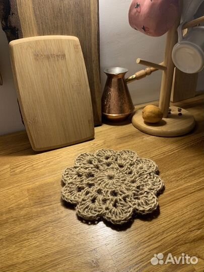 Салфетка из джута декоративная