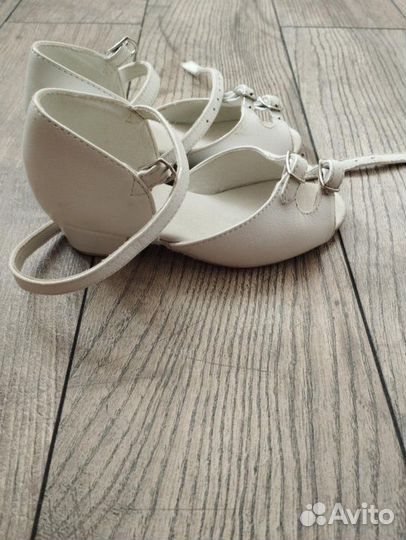 Туфли бальные детские,по стельке 16.5 см