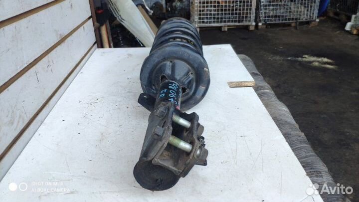 Амортизаторная стойка передняя правая Mazda Mpv LW