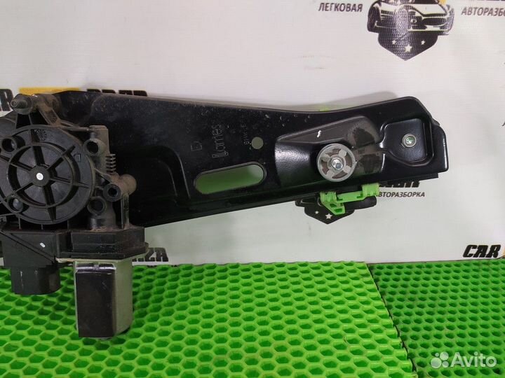 Стеклоподъемник задний правый R BMW X1