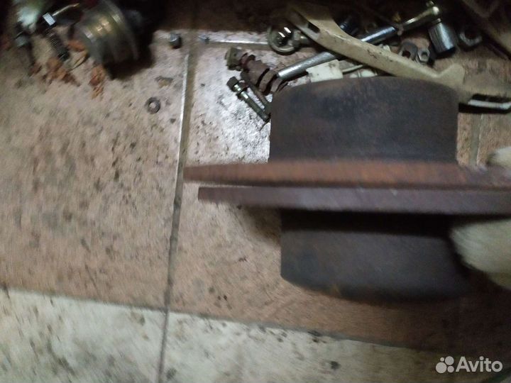 Продам диски тормозные классика жирные