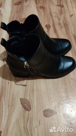 Полусапожки женские 39 размер на каблуке