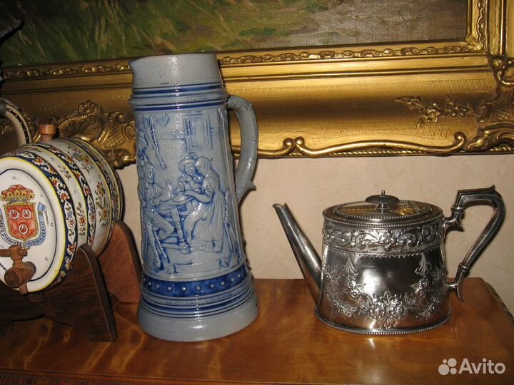 Антикварный шикарный чайник красота