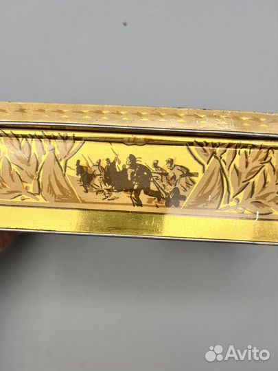 Кондитерская коробка 40 лет Октября. Жесть