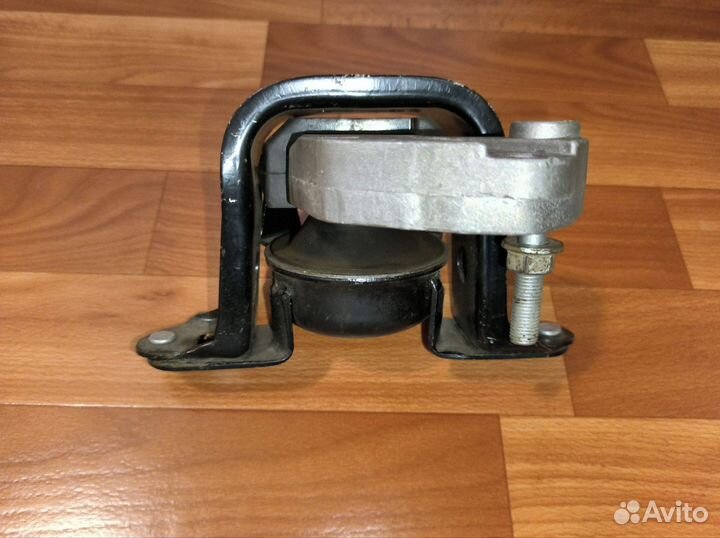 Подушка двигателя правая Geely