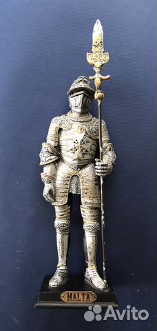 Статуэтка Мальтийского рыцаря