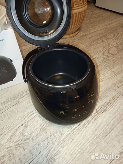 Мультиварка новая