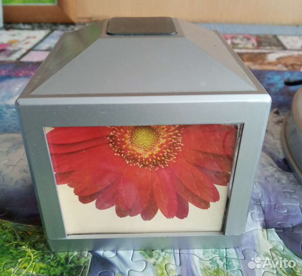 Фоторамка вращающаяся в воздухе