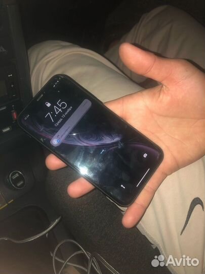 iPhone Xr, 64 ГБ