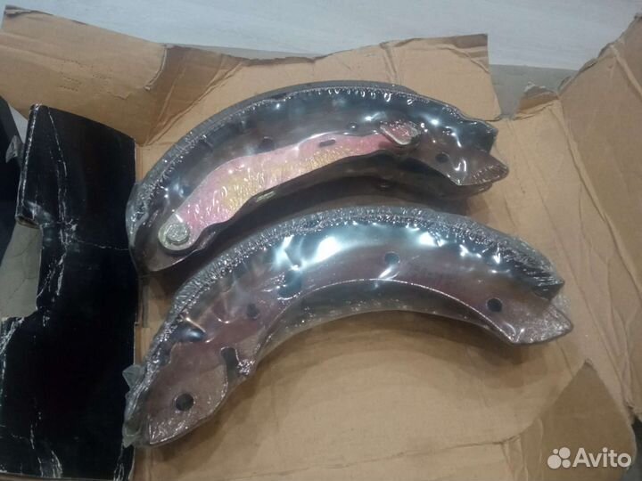 Тормозные колодки на toyota