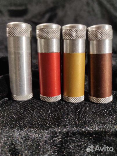 Винтажная бензиновая зажигалка