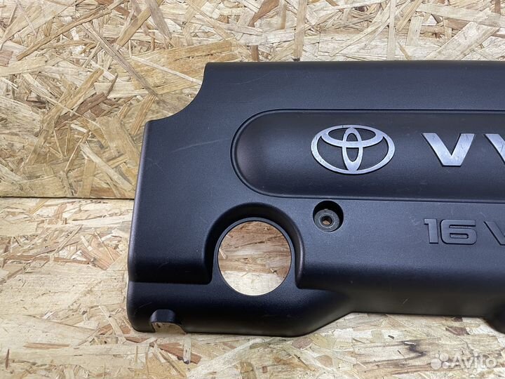 Декоративная накладка двигателя Toyota RAV 4 30