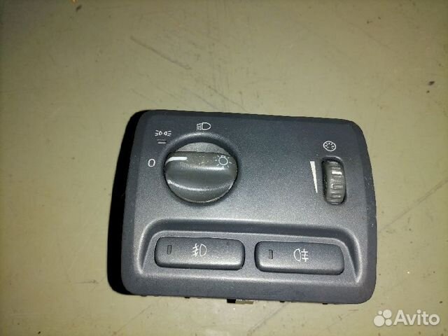 Блок включения фар Volvo V70 SW 9441046