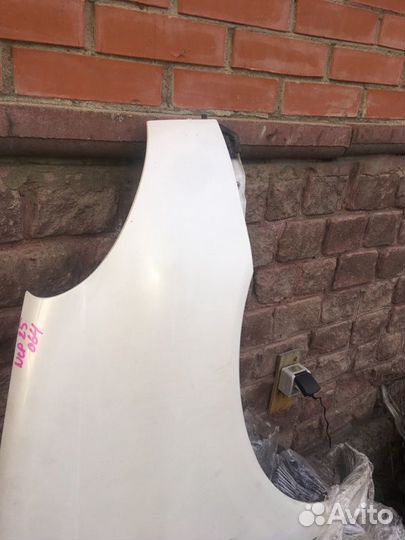 Крыло переднее правое Toyota Funcargo NCP20