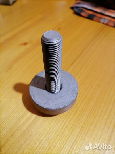 Болт коленвала Рено