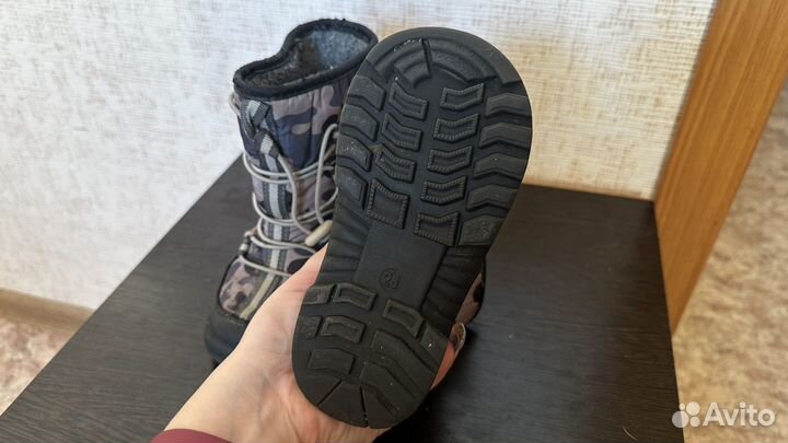 Ботинки зимние. Размер 26