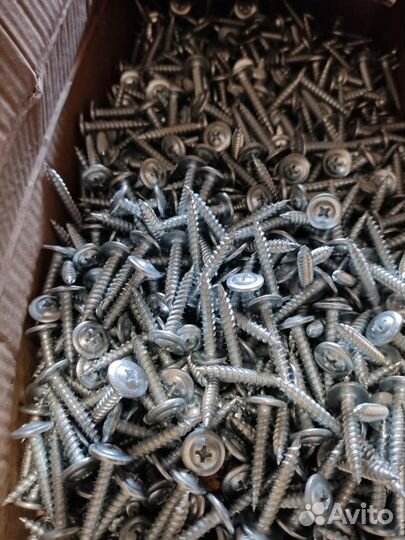 Шпилька резьбовая