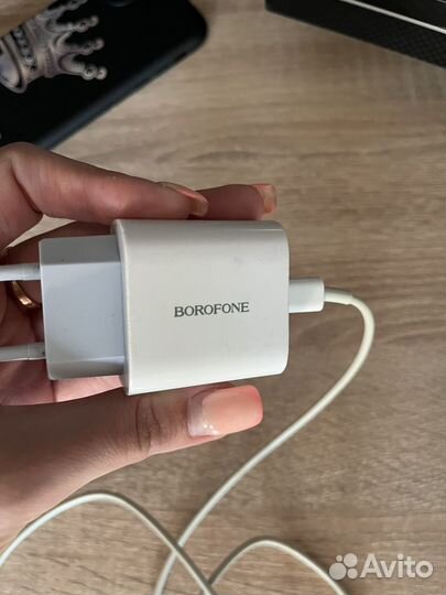 Зарядка на iPhone