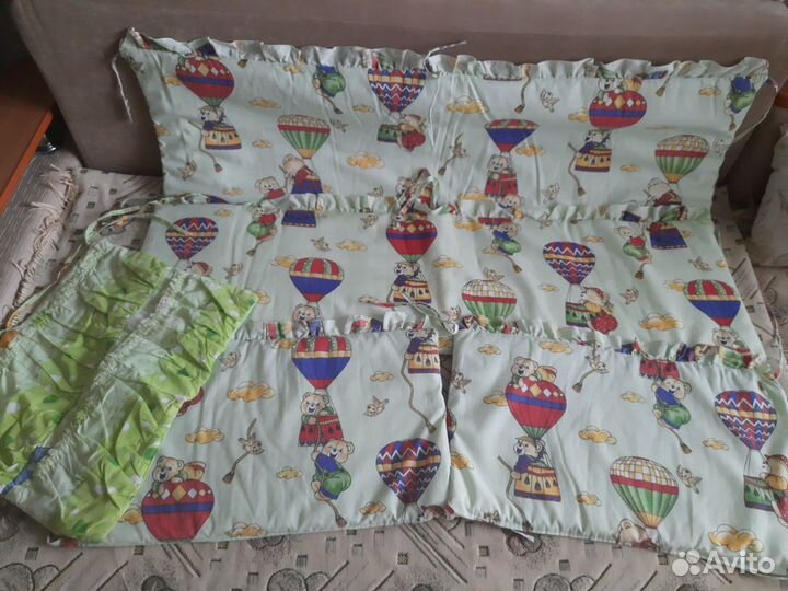 Бортики на детскую кроватку