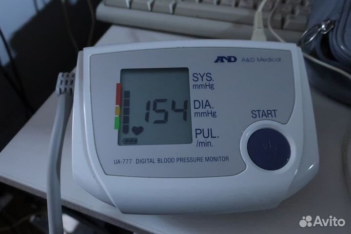 Тонометр автоматический AND UA-777 с адаптером