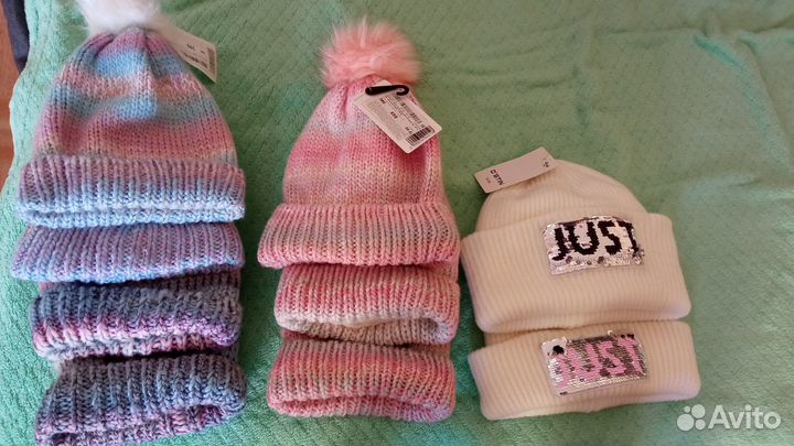 Шапки женские новые