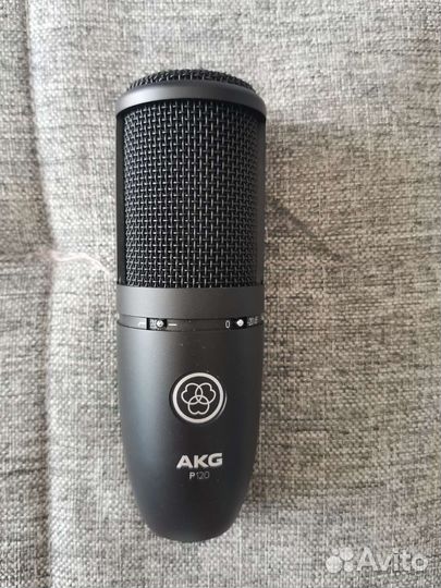 Микрофон akg p120