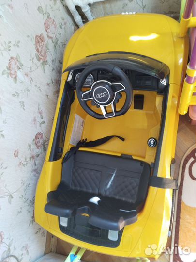 Машинка детская