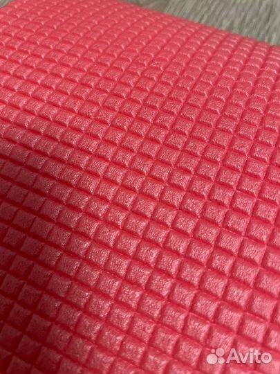 Коврик для йоги и фитнеса