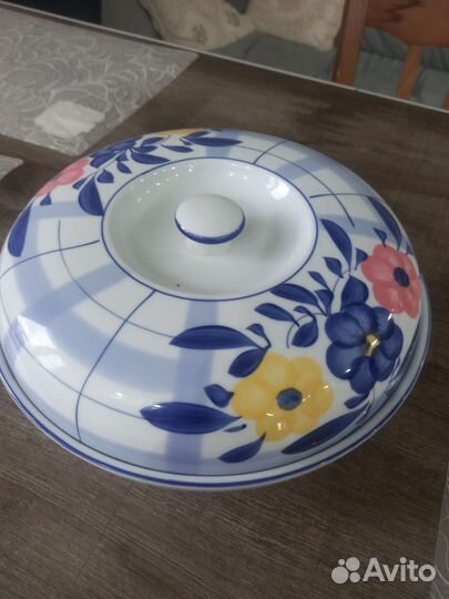 Блюдо фарфор с крышкой