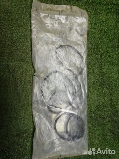 Молдинг лобового стекла Ssang Yong Korando KJ