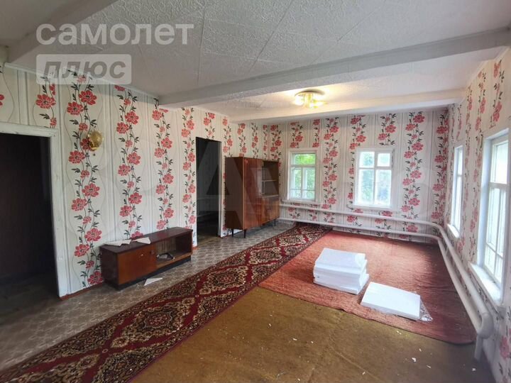 Дом 47 м² на участке 15,4 сот.