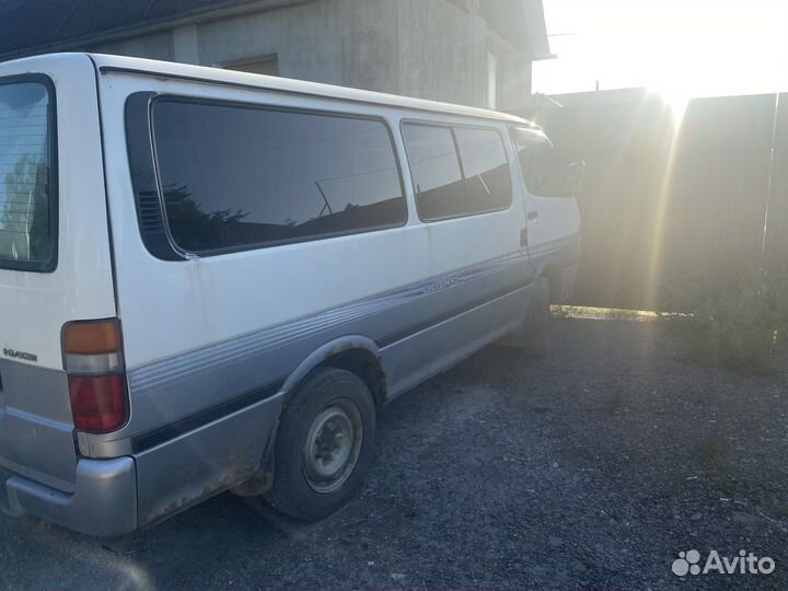 Toyota hiace