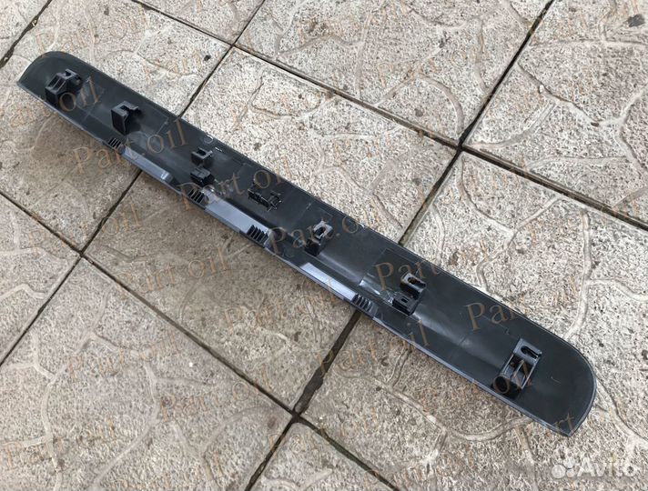 Молдинг крышки багажника Nissan Qashqai 2006-2014